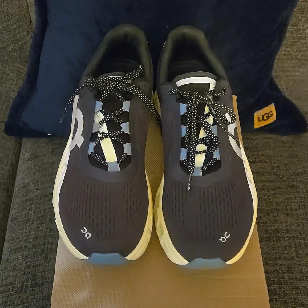 CLOUD SHOES - Picture 3 of 7